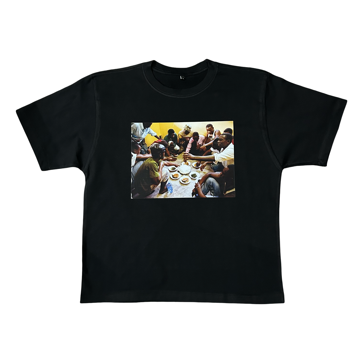 EVERYBODY EATS TEE